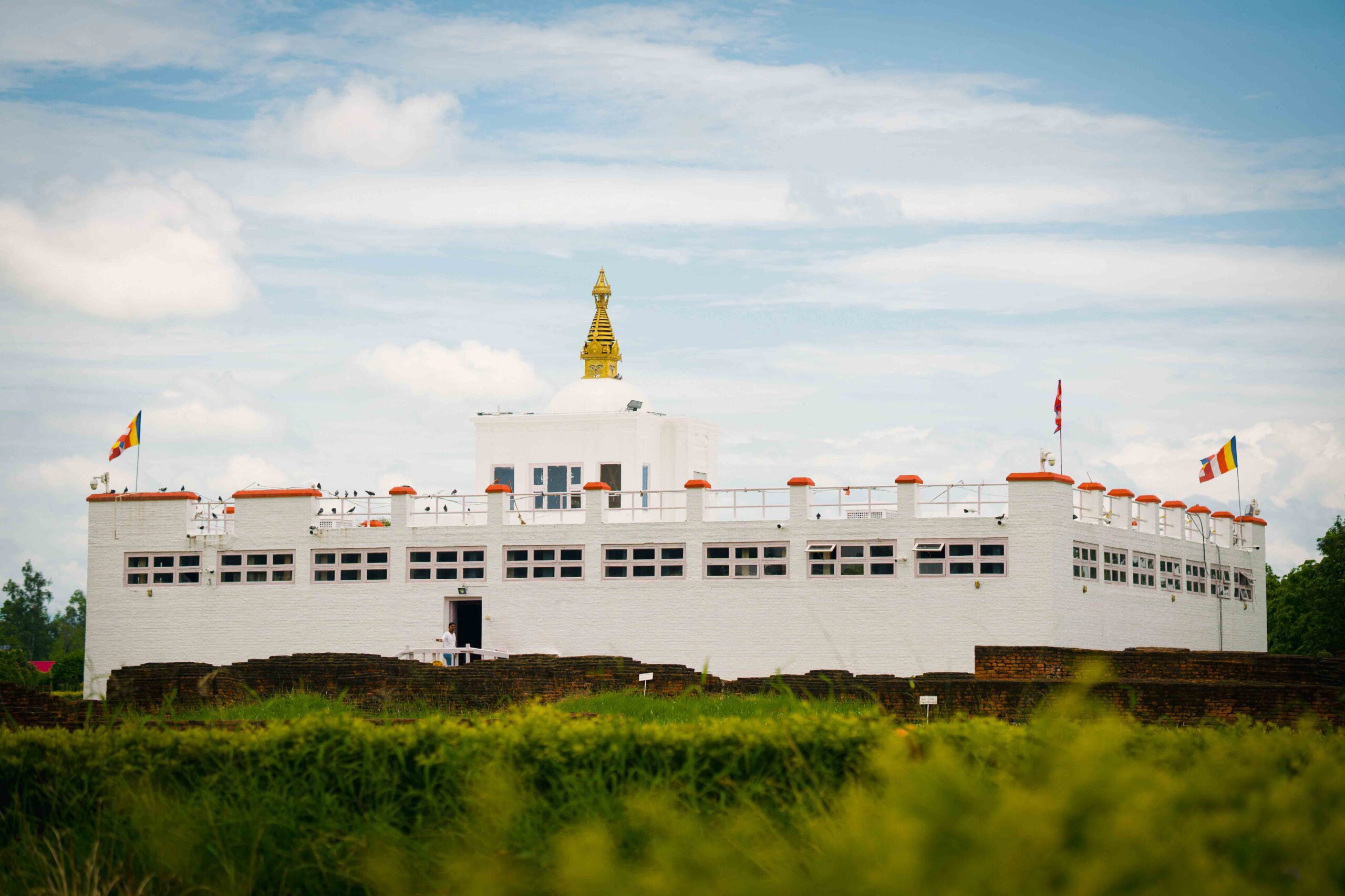Mahaparinirvana Temple & Border Crossing to Lumbini (Nepal)