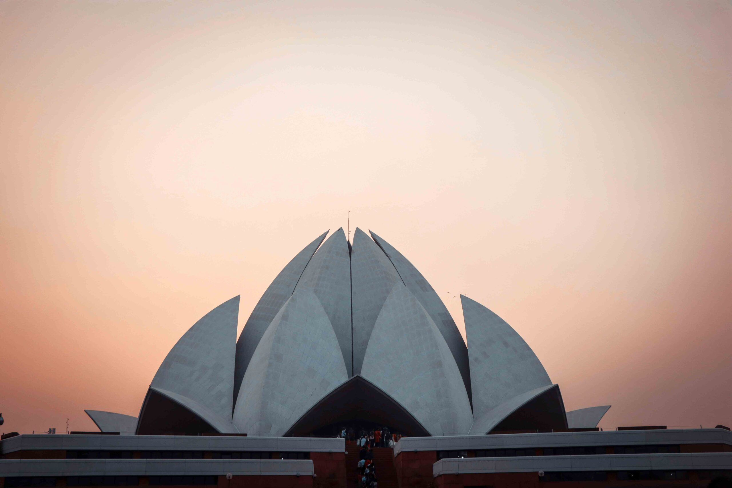 Delhi City Highlights & Return Flight to Colombo