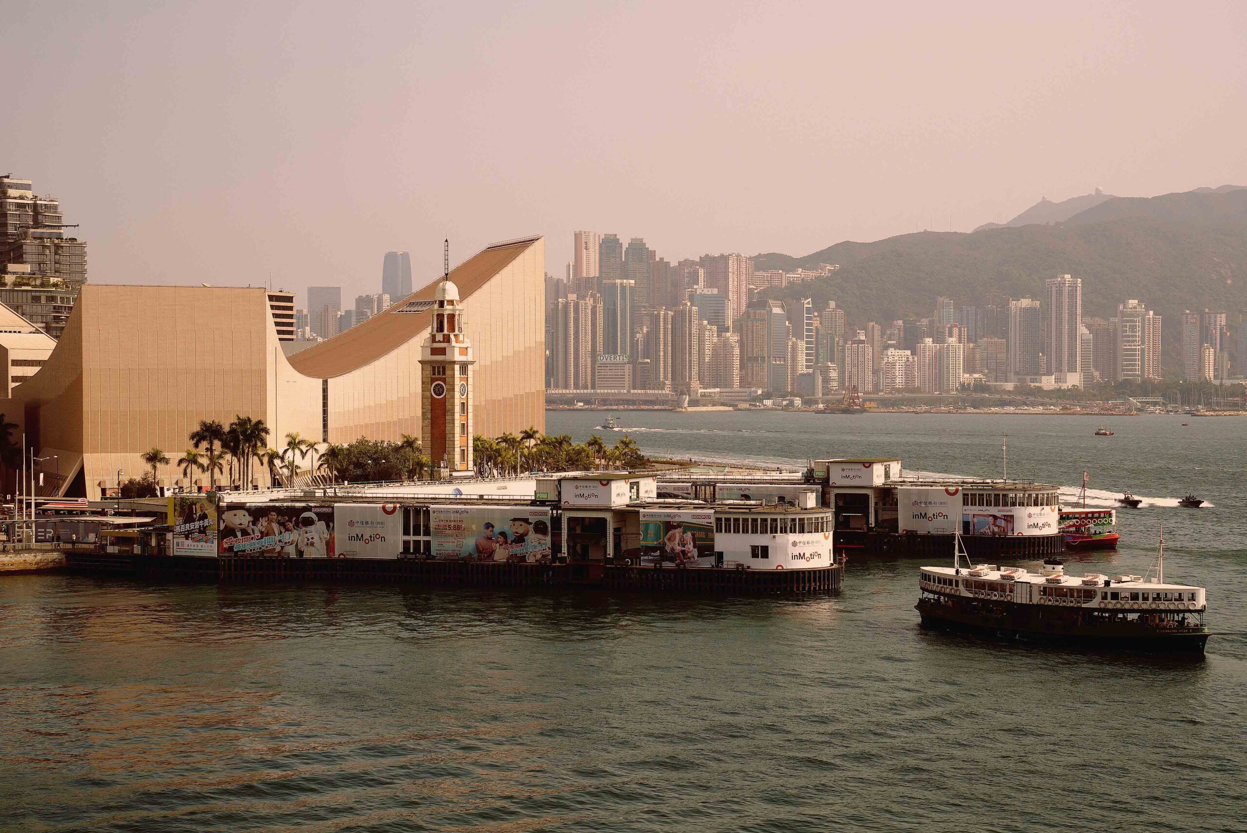 Direct Cathay Pacific Flight to Hong Kong & Victoria Harbour Night Cruise